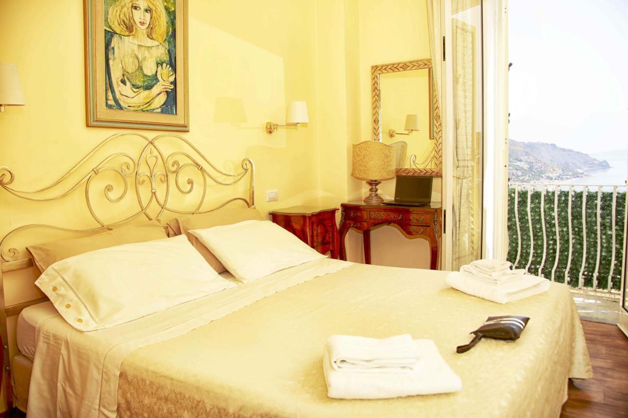 Hotel Pascià Cappuccini Taormina Esterno foto